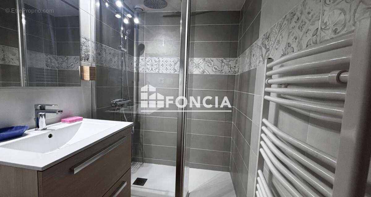 Appartement à SIX-FOURS-LES-PLAGES