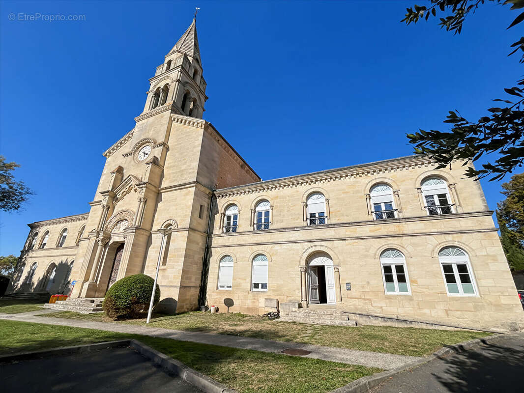Appartement à LATRESNE