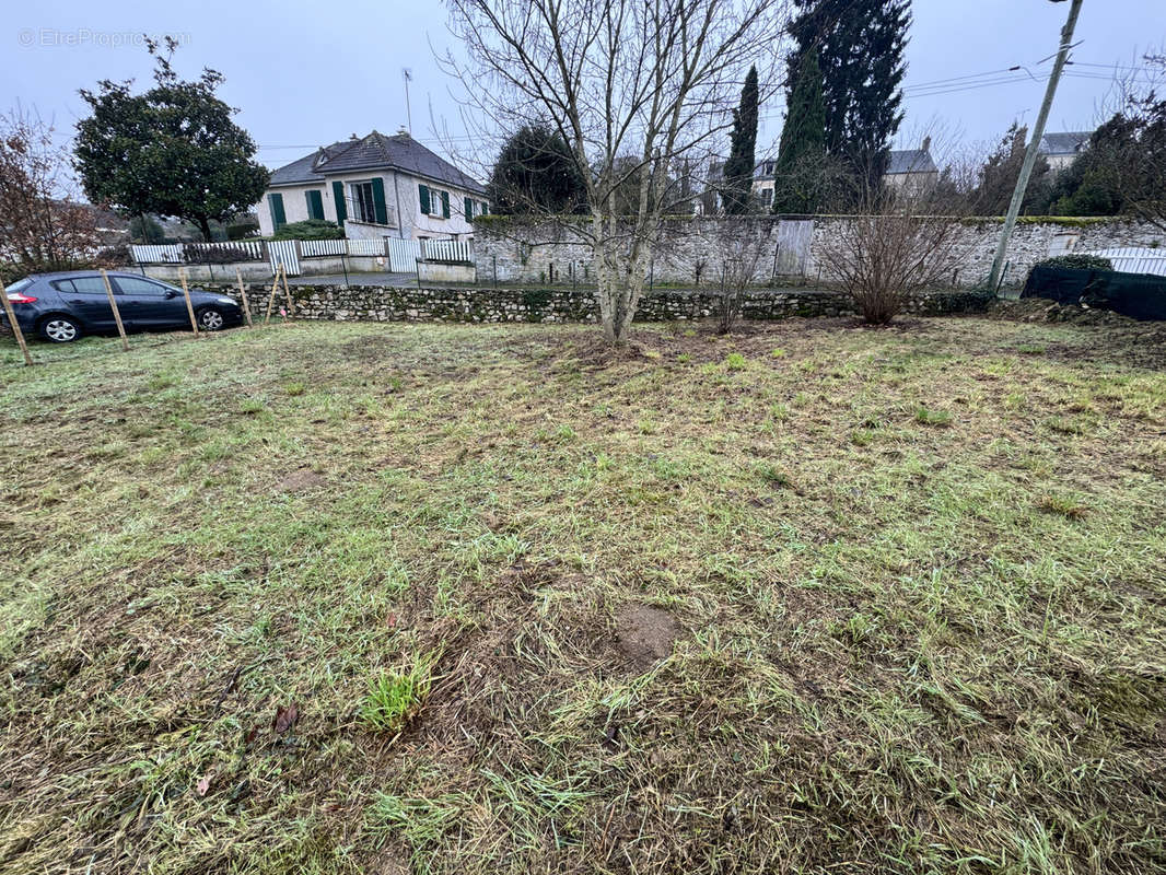 Terrain à PARIGNE-L&#039;EVEQUE