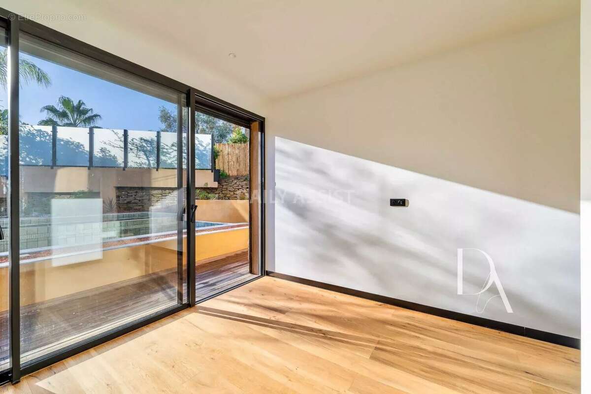 Maison Neuve Vue Dégagée Saint Cyr sur Mer - photo 27