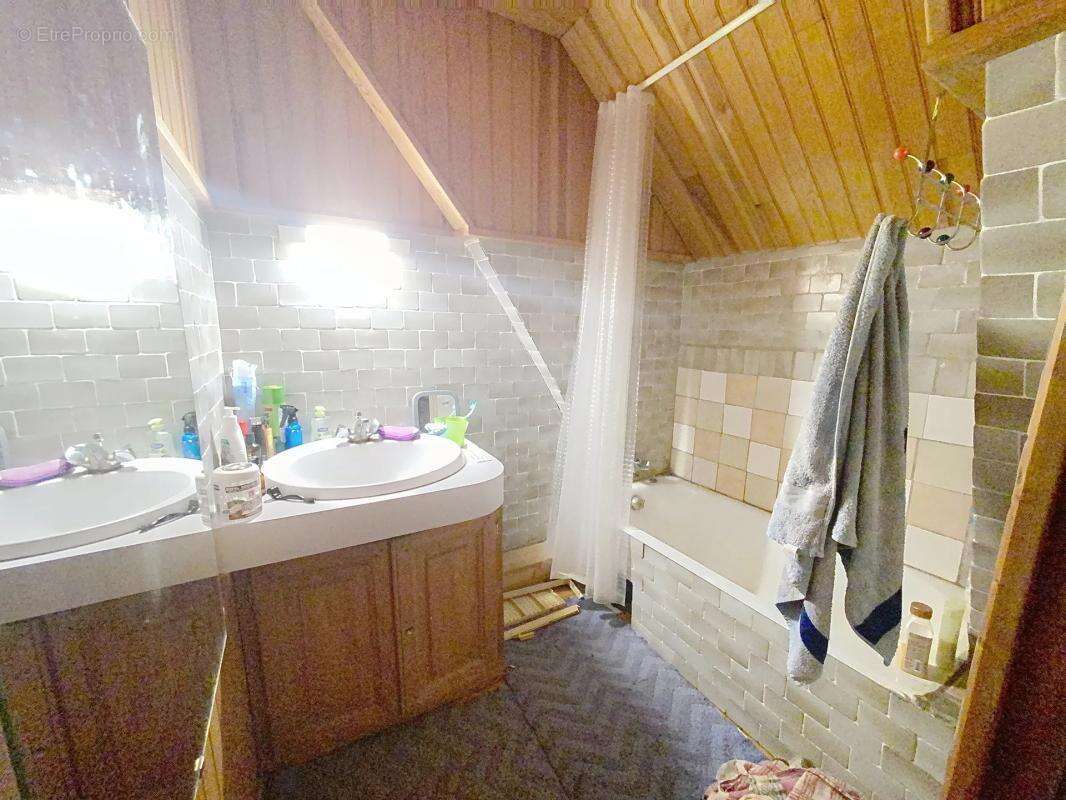 Maison à MELZ-SUR-SEINE