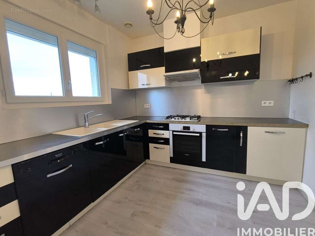 Maison 142 m² à Pineuilh  - photo 3