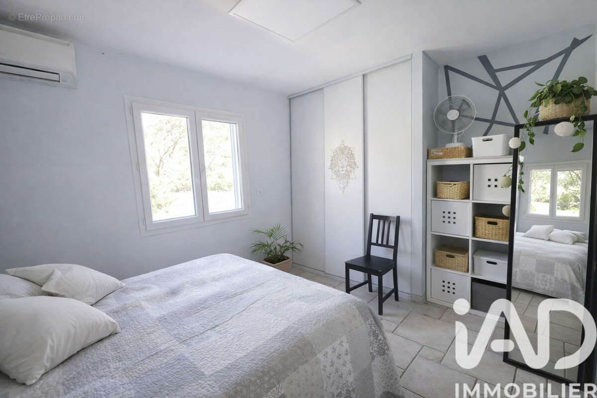 Maison 115 m² à Le Martinet  - photo 9