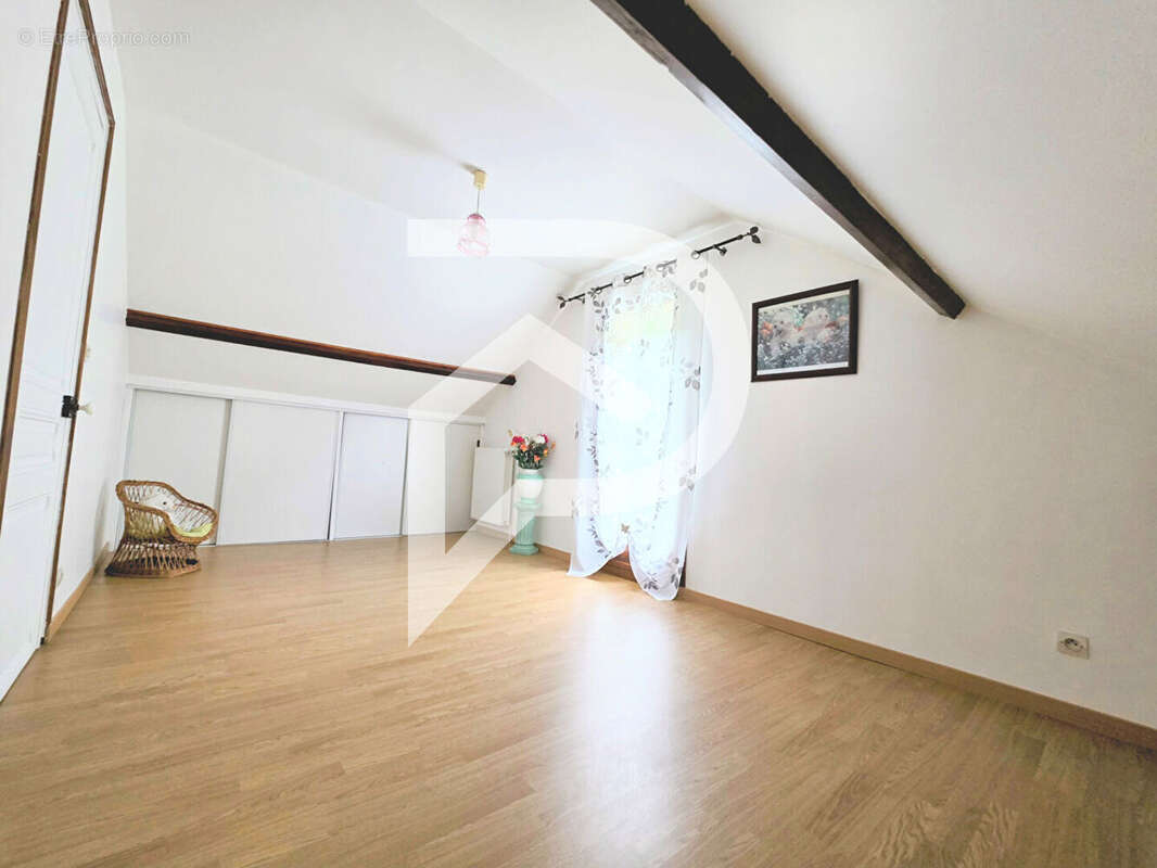 Maison à MONTATAIRE