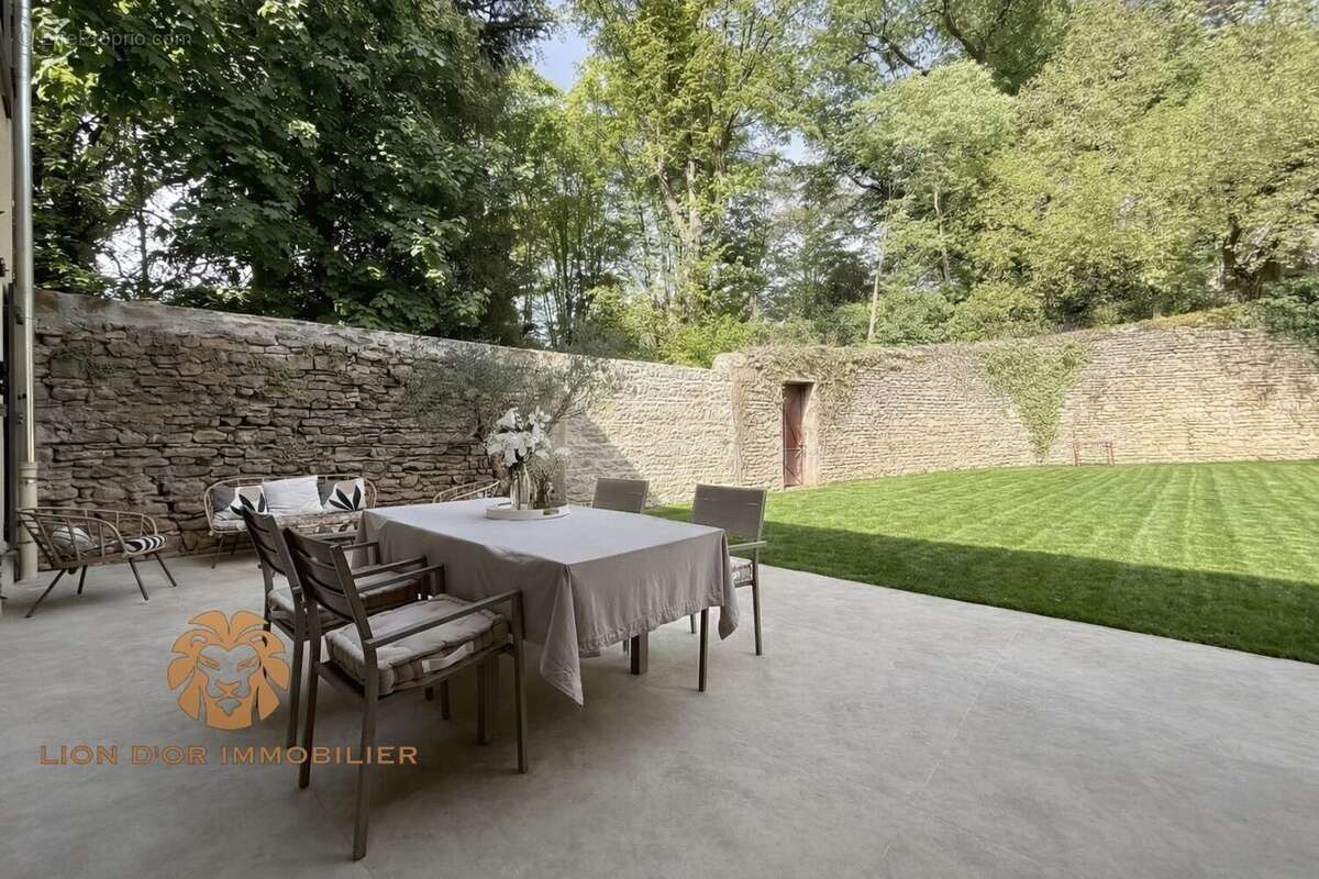 Maison à SAINT-GERMAIN-AU-MONT-D'OR