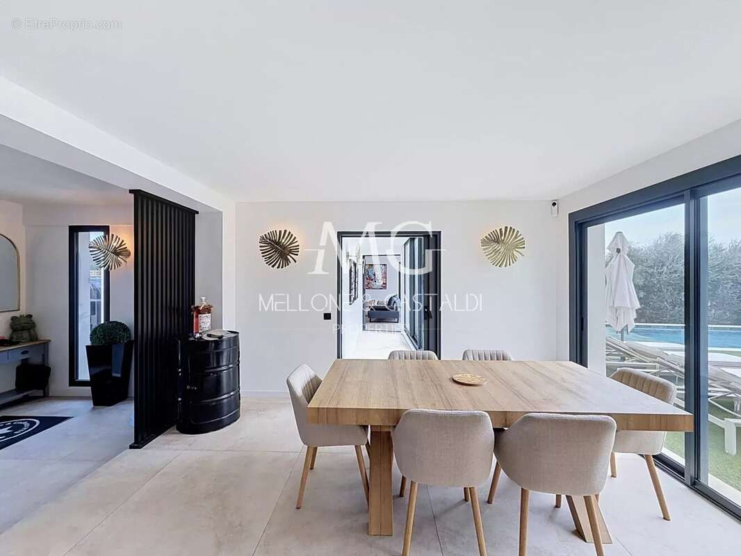 Maison à MOUGINS