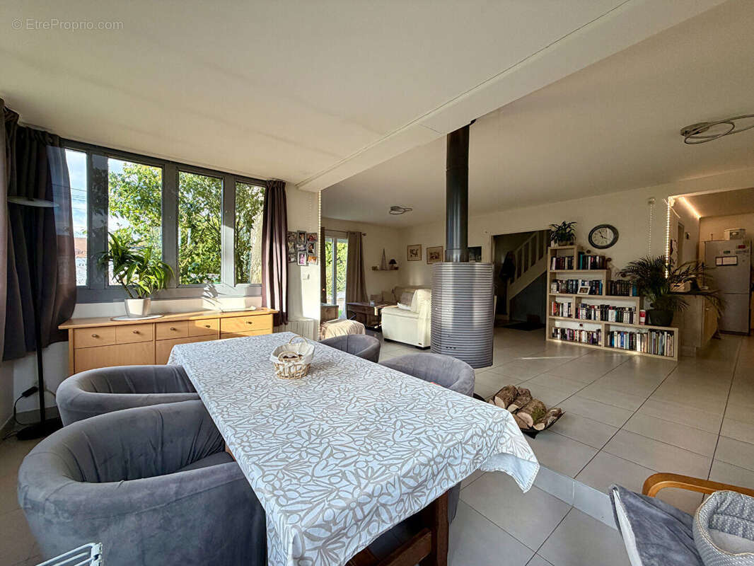 Maison à GROSROUVRE