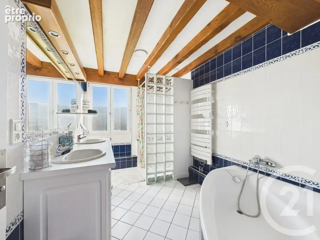 Maison 234 m² à Jatxou  - photo 17