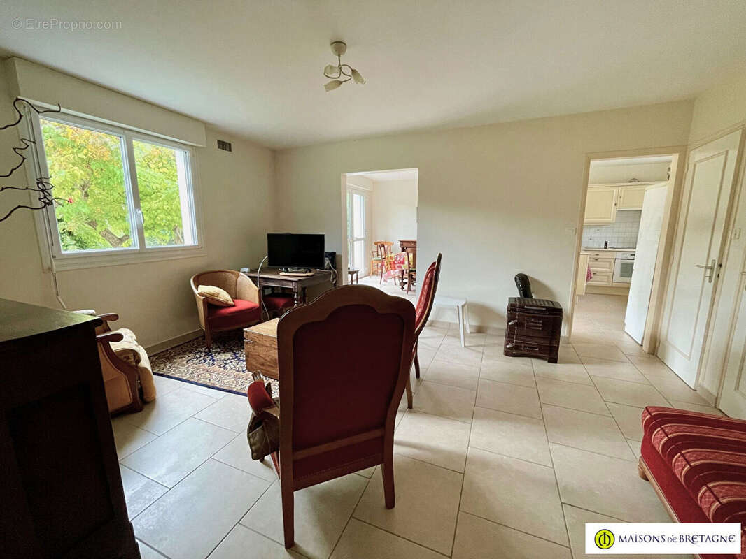 Maison à LE TREVOUX