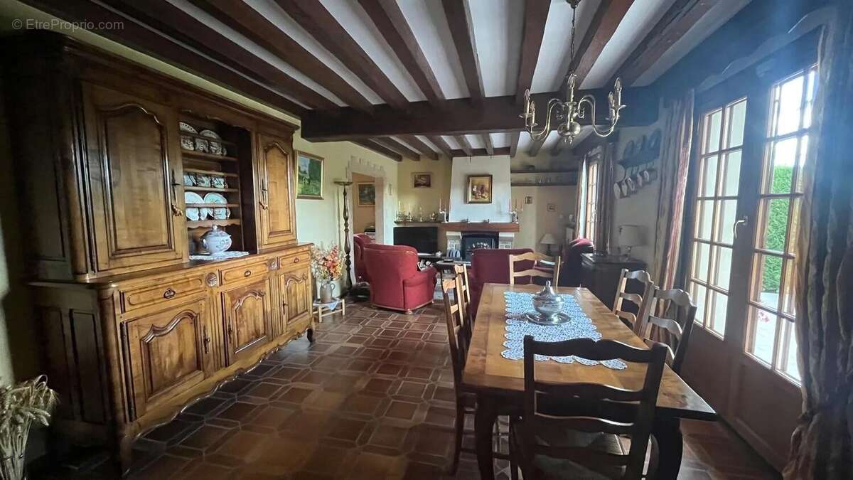 Maison à LONGNY-AU-PERCHE