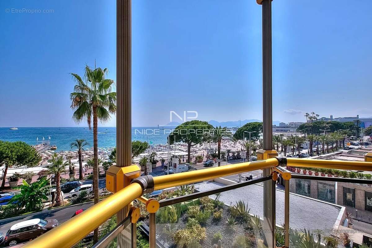 Appartement à CANNES