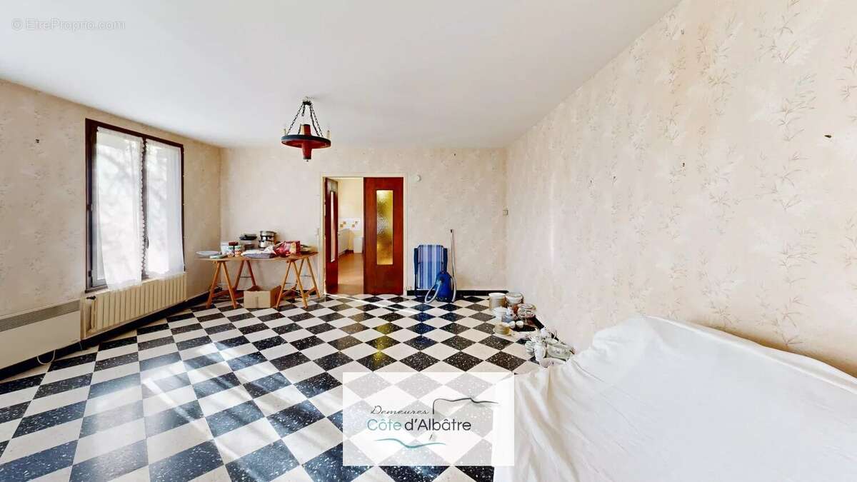 Maison à SAINT-PIERRE-EN-PORT