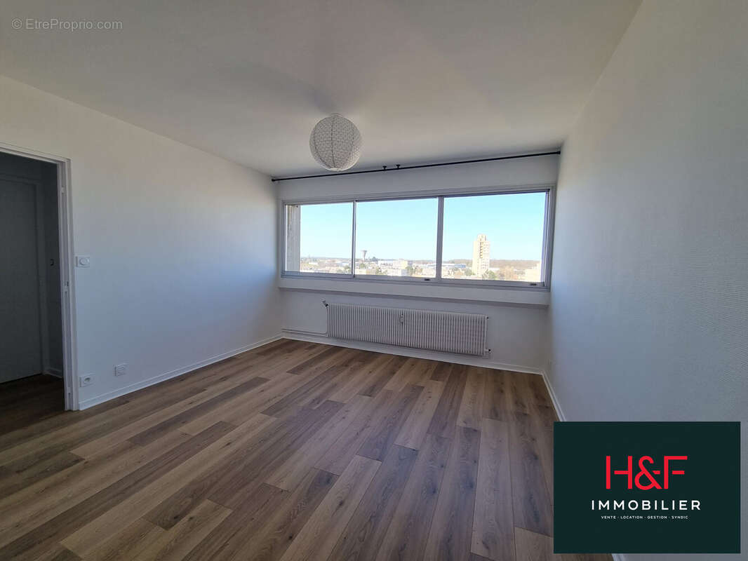 Appartement à HEROUVILLE-SAINT-CLAIR