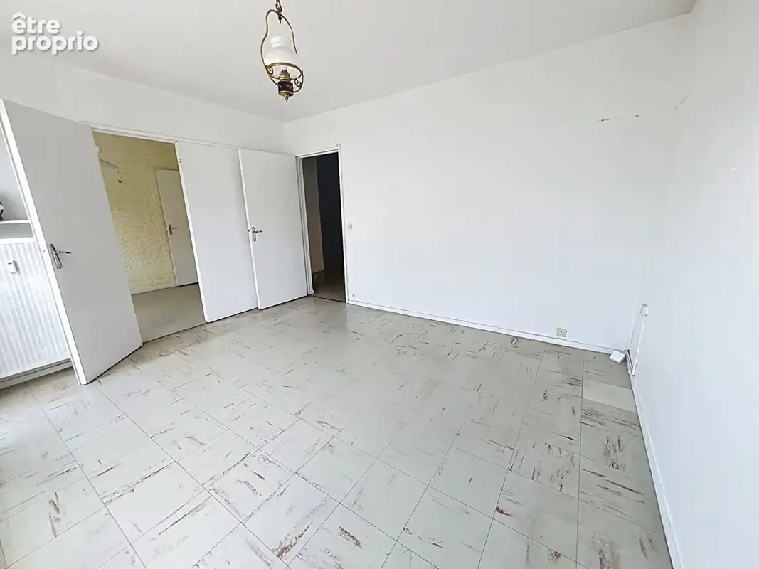 Appartement F3 avec travaux! - photo 2