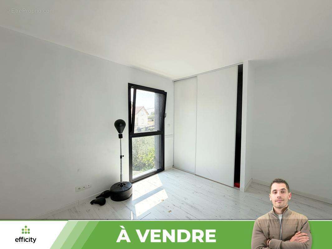 Maison 230 m² à Montamise  - photo 16