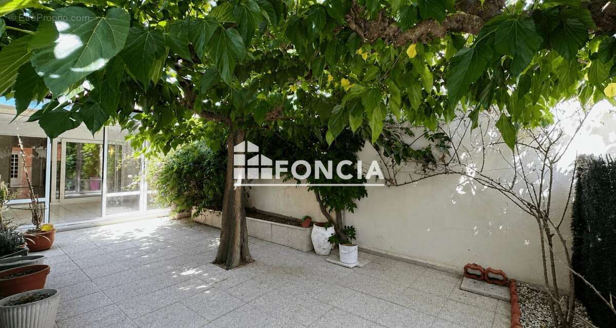 Maison P4 orientée Sud climatisée avec une terrasse de 20 m2 Garage et parking - photo 2