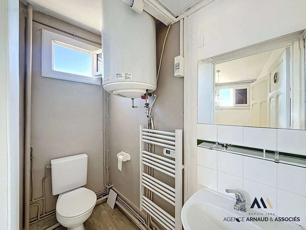 Appartement à SAINT-CYR-SUR-MER