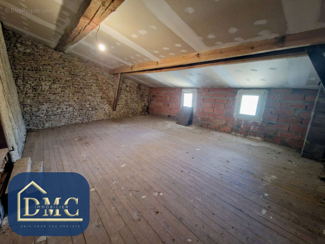 Maison de village de caractère   177 m2 habitables jardin et garage - photo 24