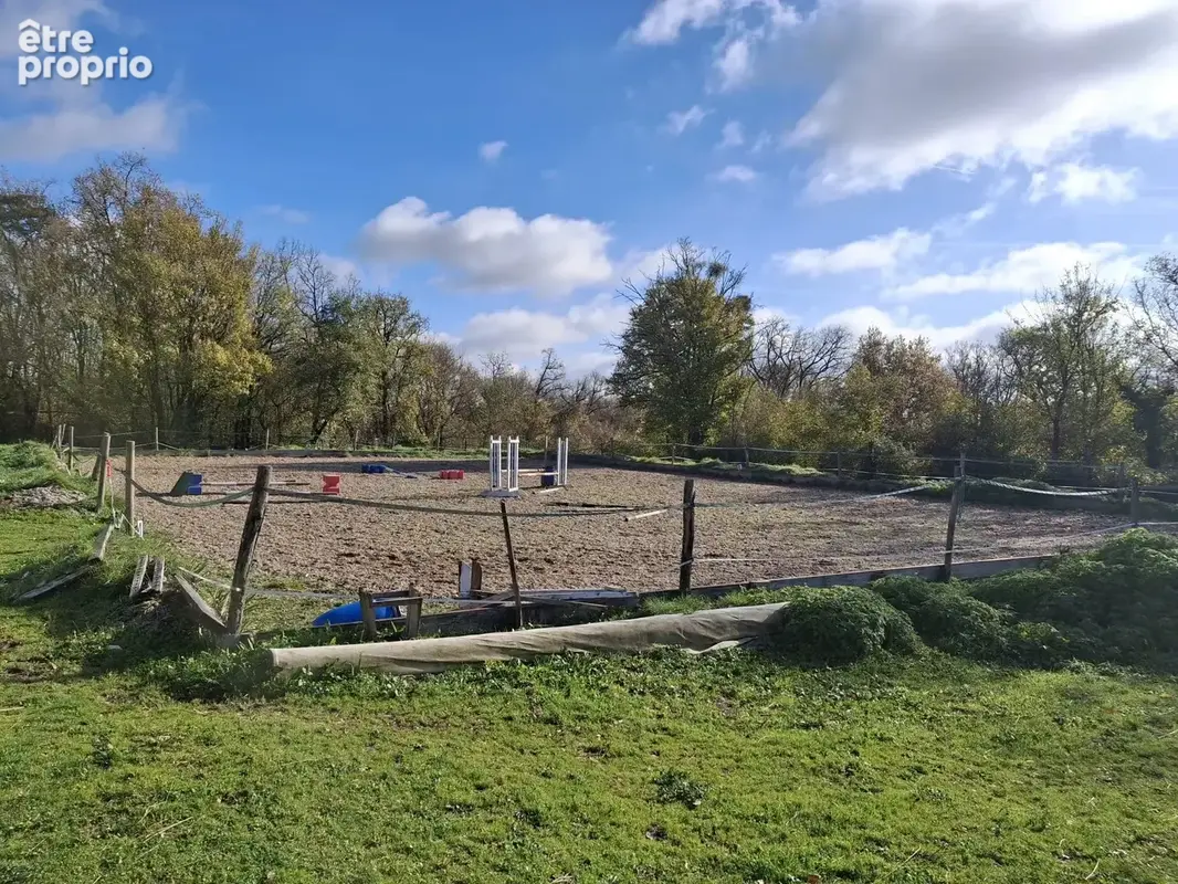 Charmante propriété équestre avec carrière en sable, granges, piscine et plus de 4 hectares de terrain - photo 17