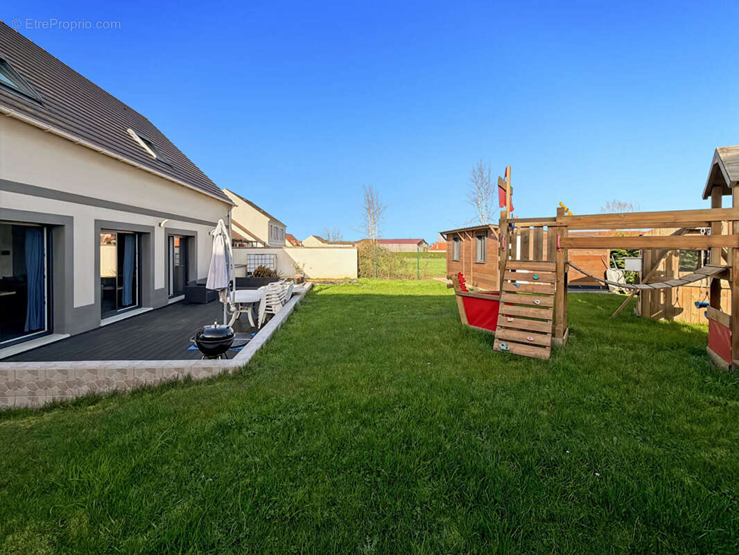 Maison à MANTES-LA-JOLIE