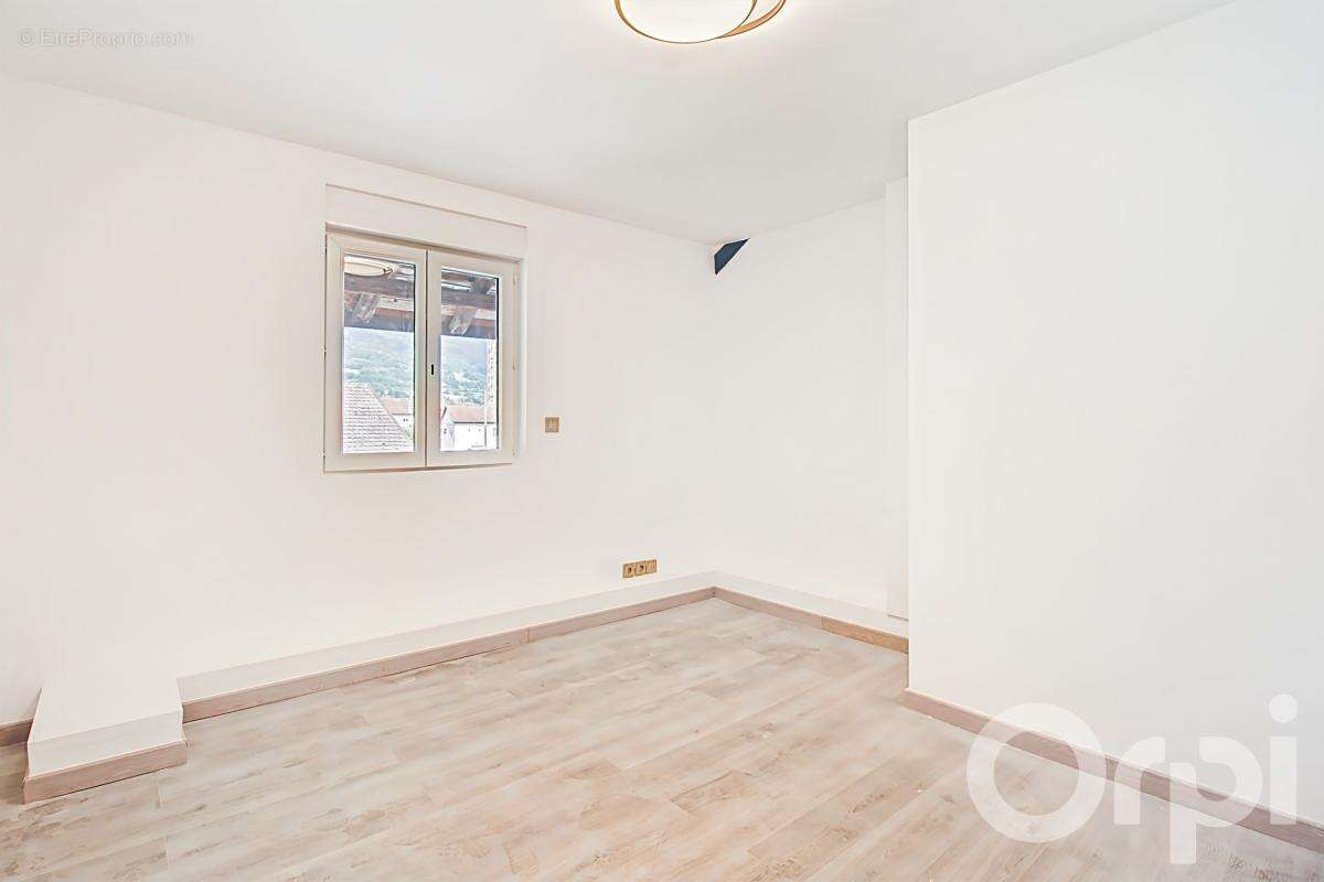 Appartement à MARIGNIER