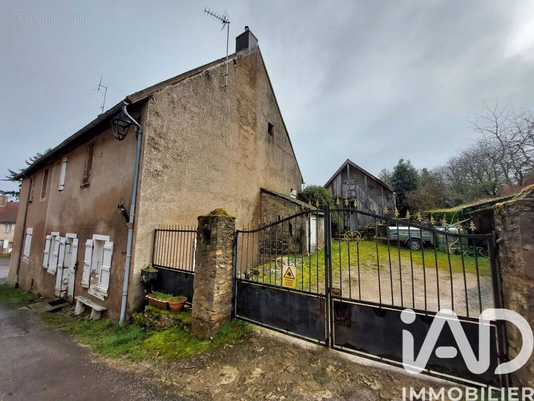 Maison 218 m² à La Tagniere  - photo 1