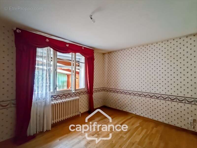 Maison à BESSE-SUR-BRAYE