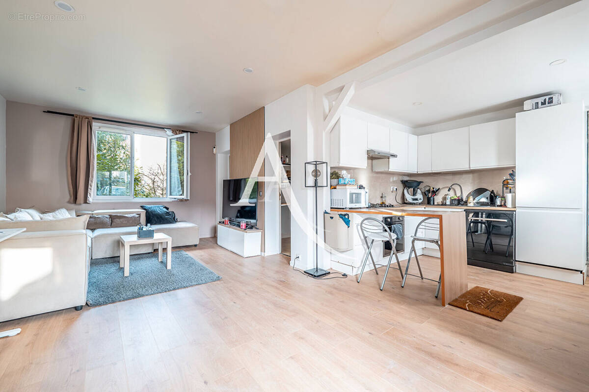 Maison à LIMEIL-BREVANNES