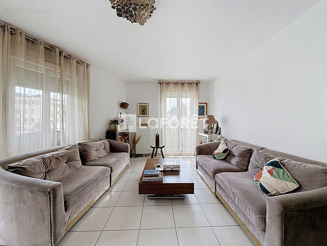 Appartement à CHATENAY-MALABRY