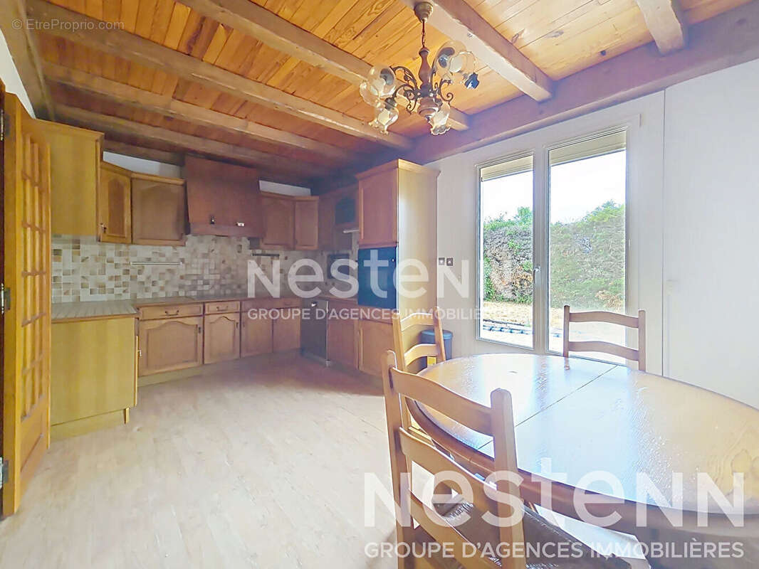 Maison à SAINT-MARTIN-DE-CRAU