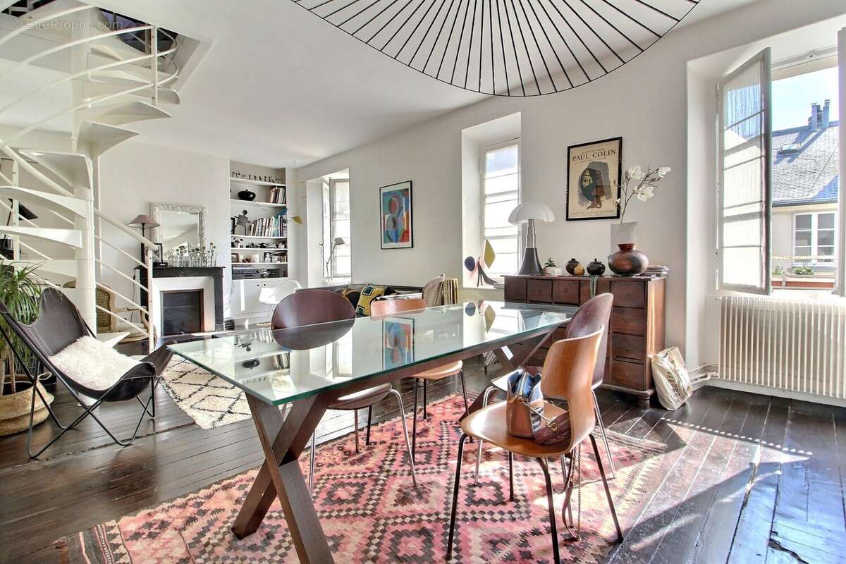 Appartement à VERSAILLES