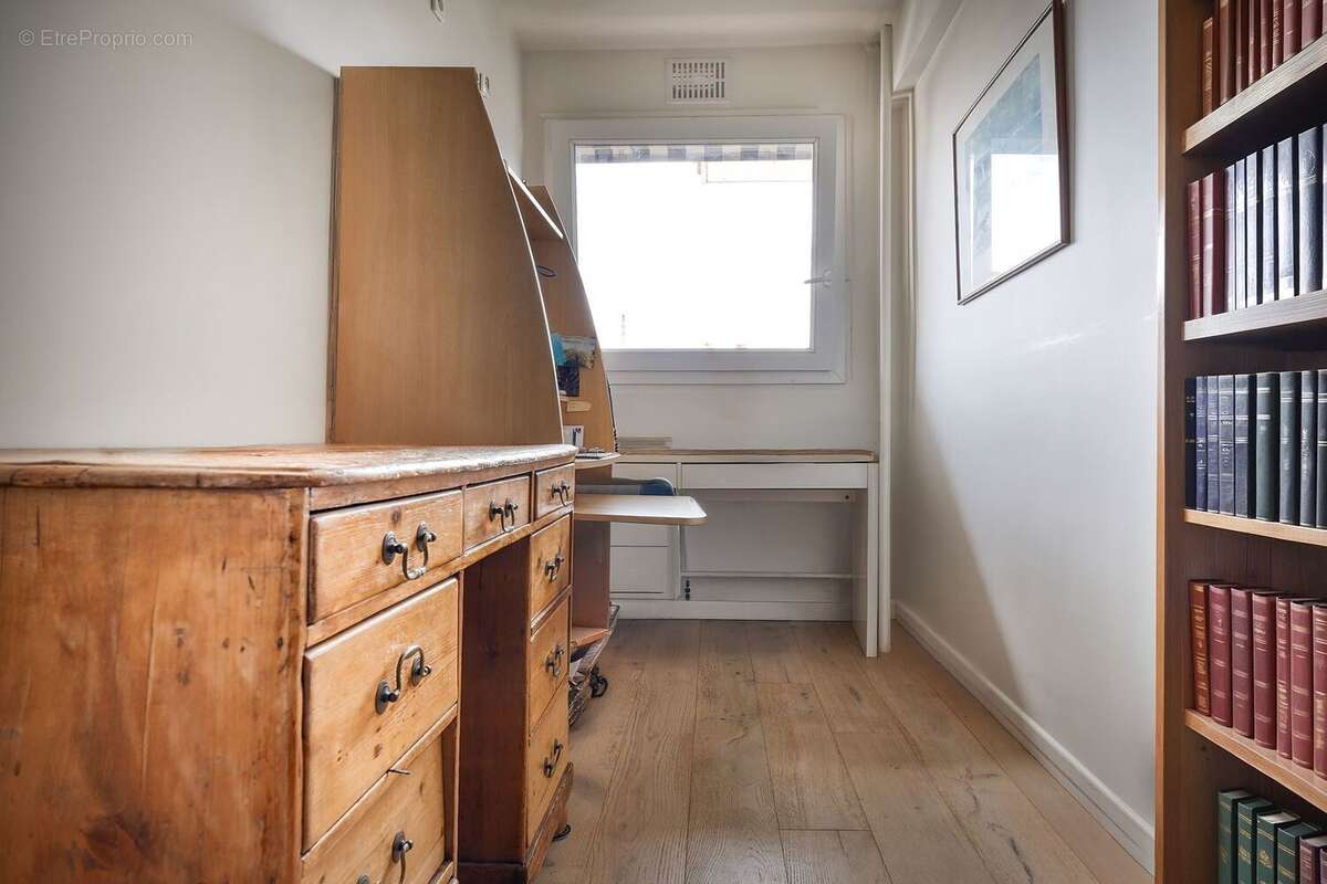 Appartement 123 m² à Paris-15e  - photo 6