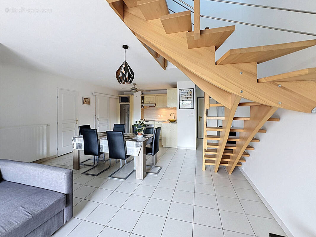 Appartement à BOURGOIN-JALLIEU