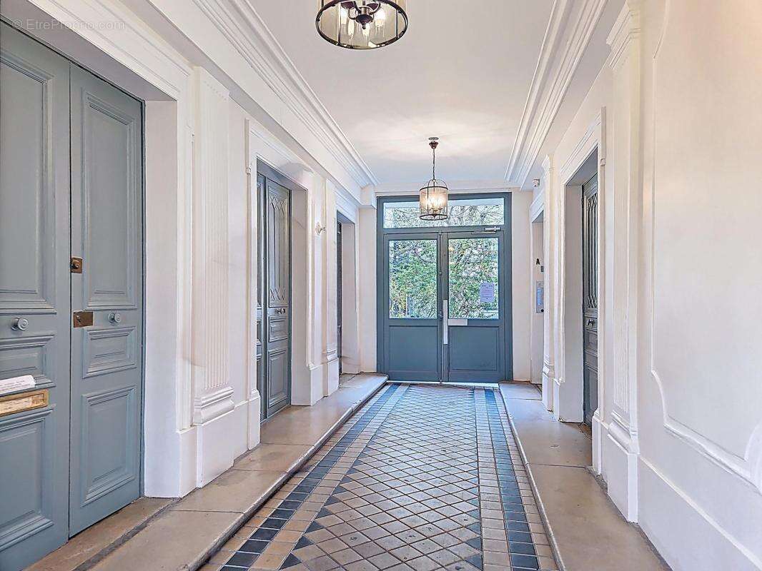 Appartement à PARIS-10E