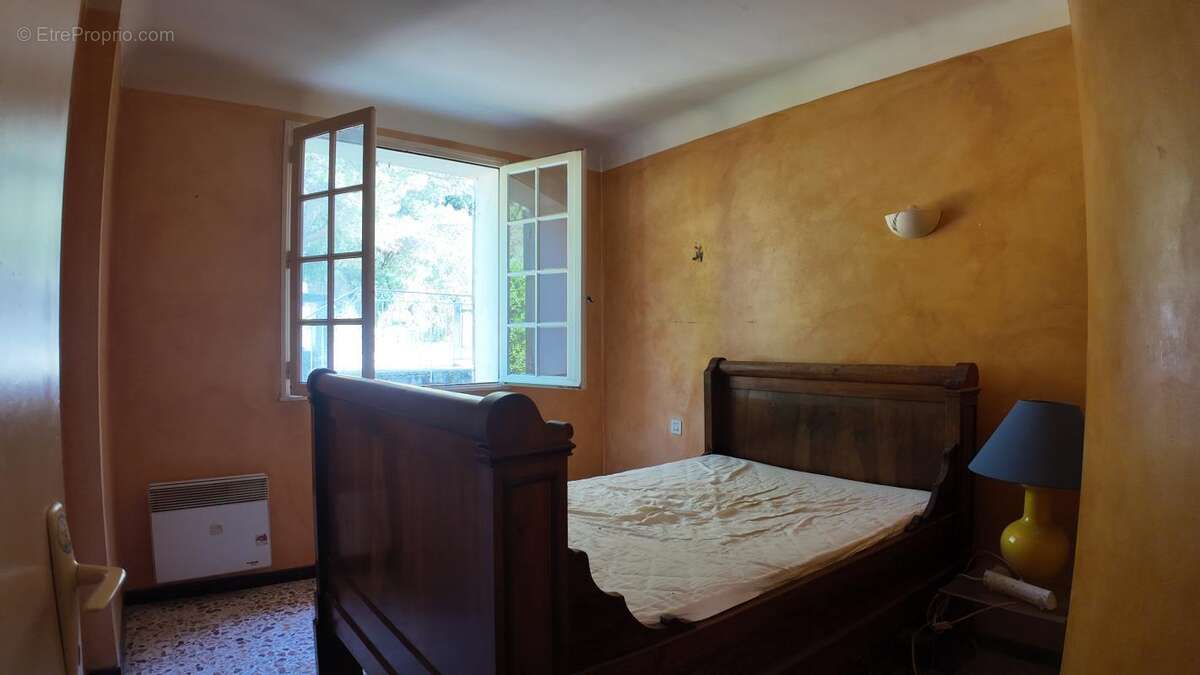 Maison à CHATEAURENARD