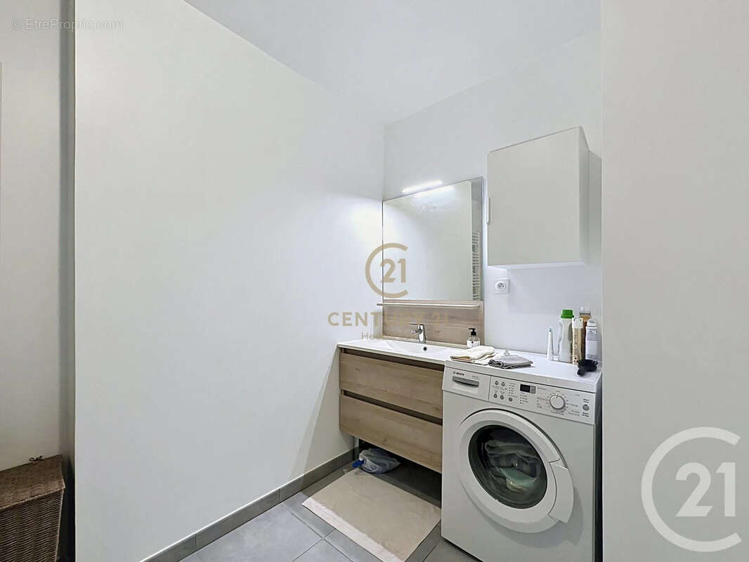 Appartement à LYON-8E