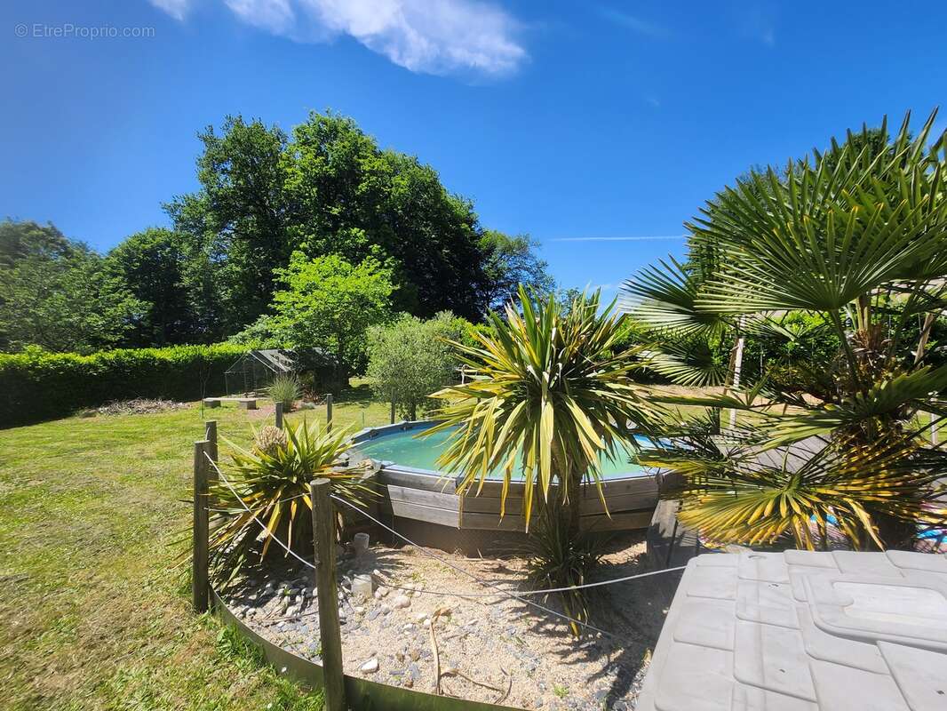 Maison à SAINT-JOUVENT