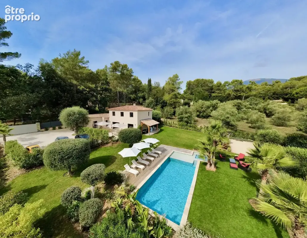 Maison à ROQUEFORT-LES-PINS