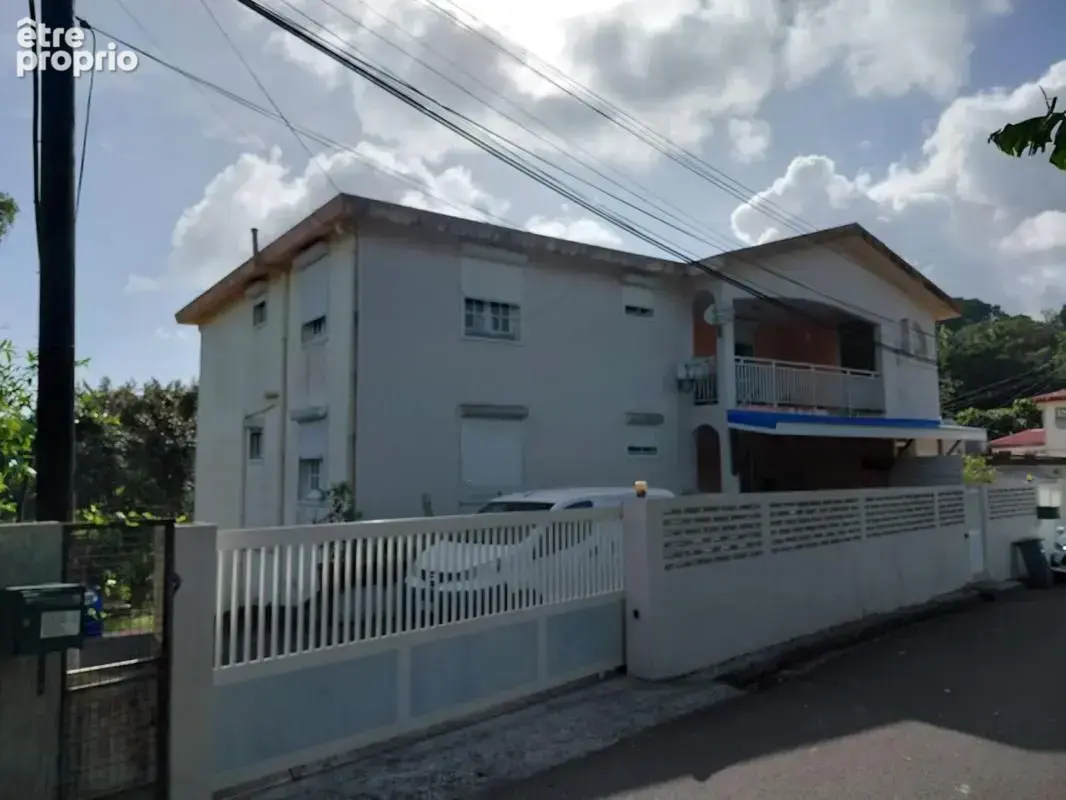 Immeuble de rapport – Quartier Morne Laurent-Tivoli – Fort de France - photo 2