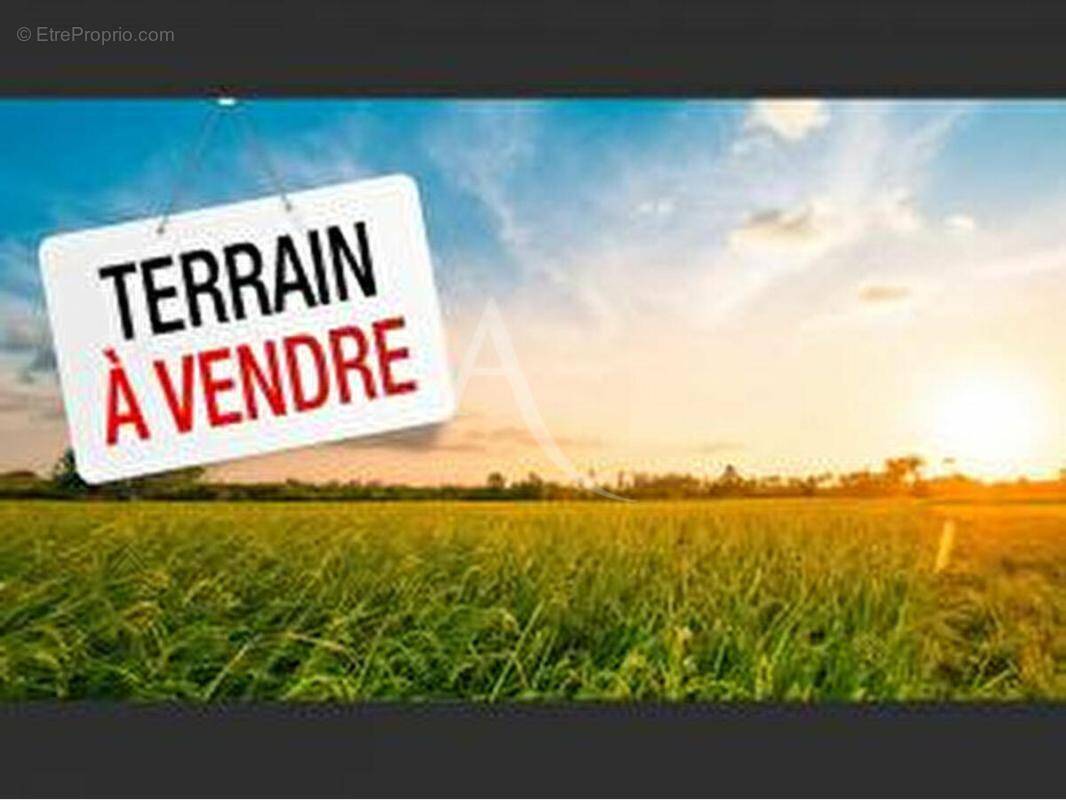 Terrain à BOISSET-LES-PREVANCHES