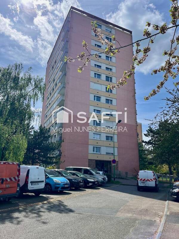 Photo 1 - Appartement à SAINT-ETIENNE-DU-ROUVRAY