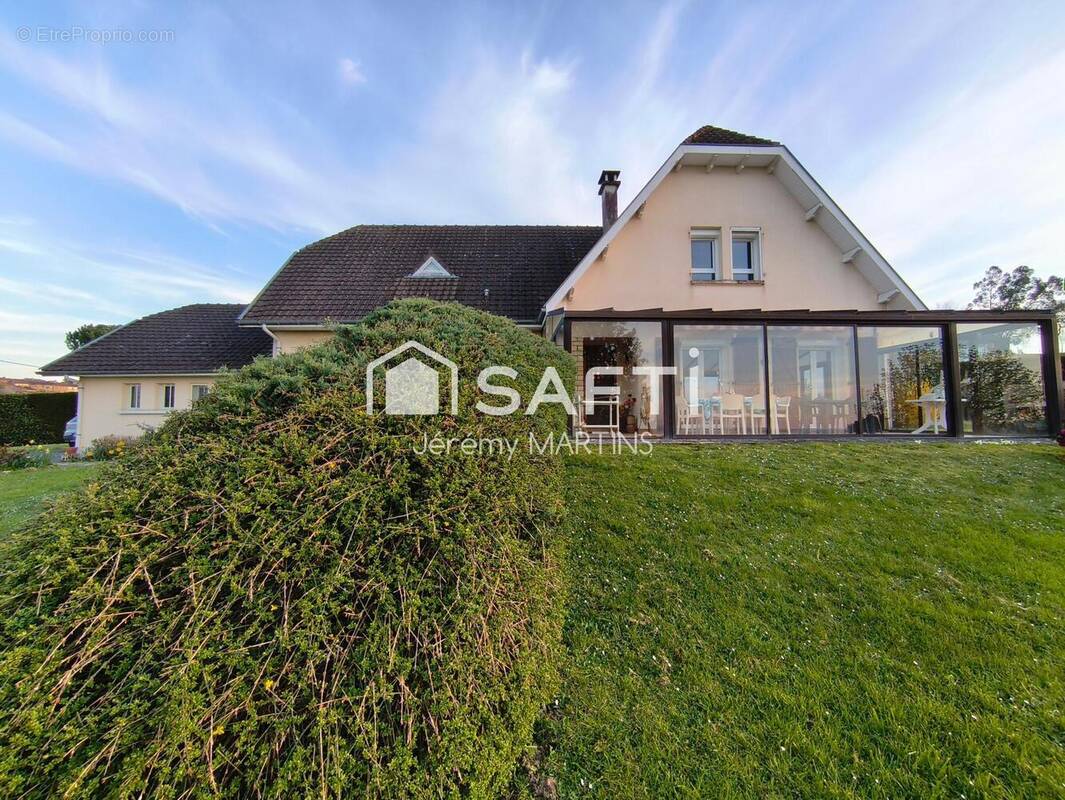 Photo 1 - Maison à FLAGNAC