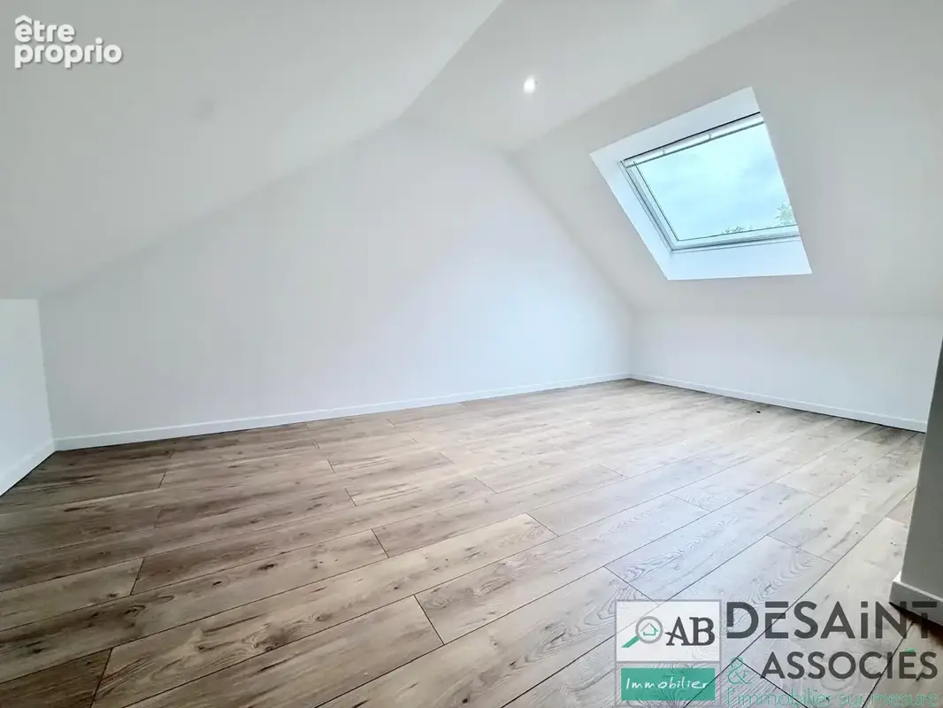 Bouleurs, maison individuelle de 108 m2 avec 5 chambres, garage, places de parking. Terrain de 929 m2 - photo 5