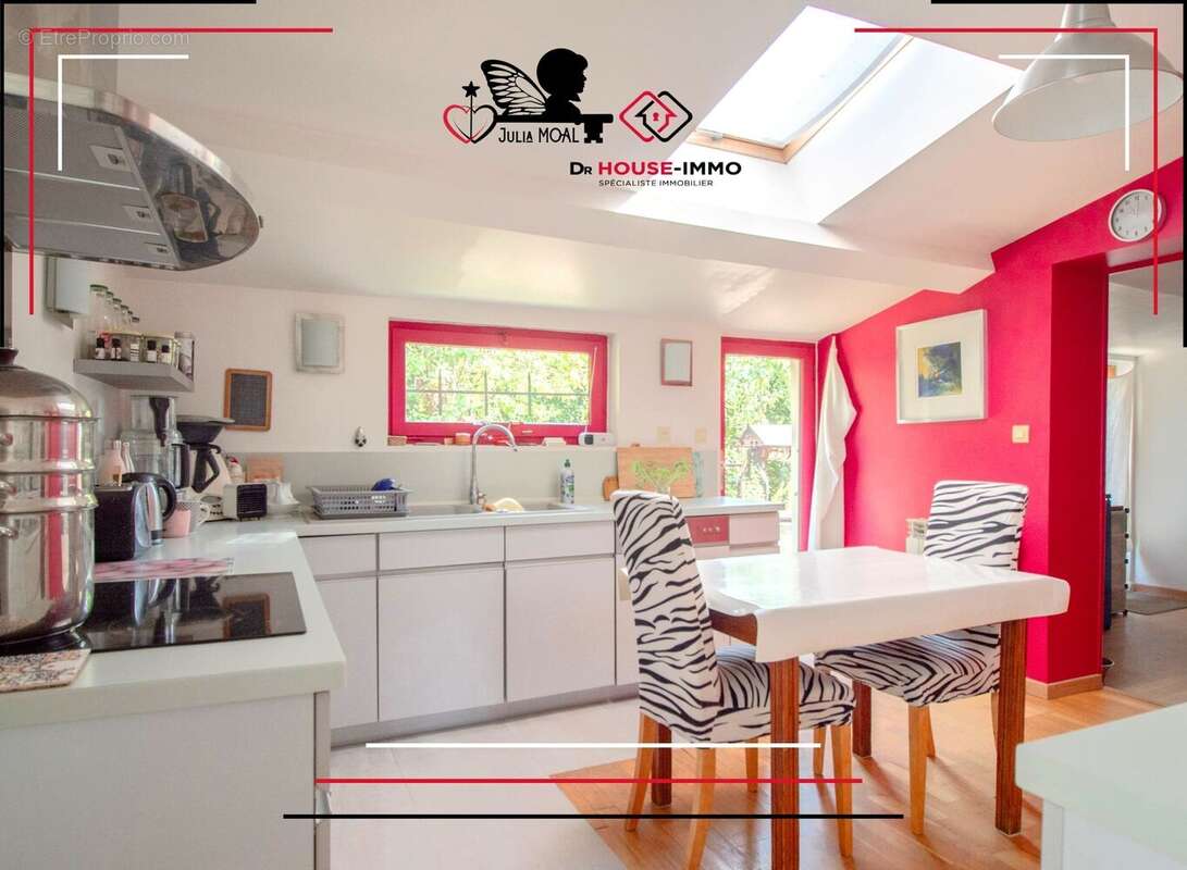 Maison 6 pièces 207 m² à vendre à La Taillee (85450) - photo 3