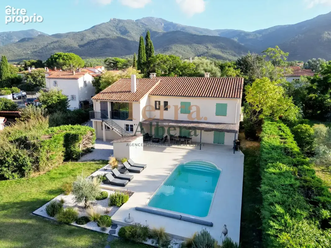 Maison à LAROQUE-DES-ALBERES