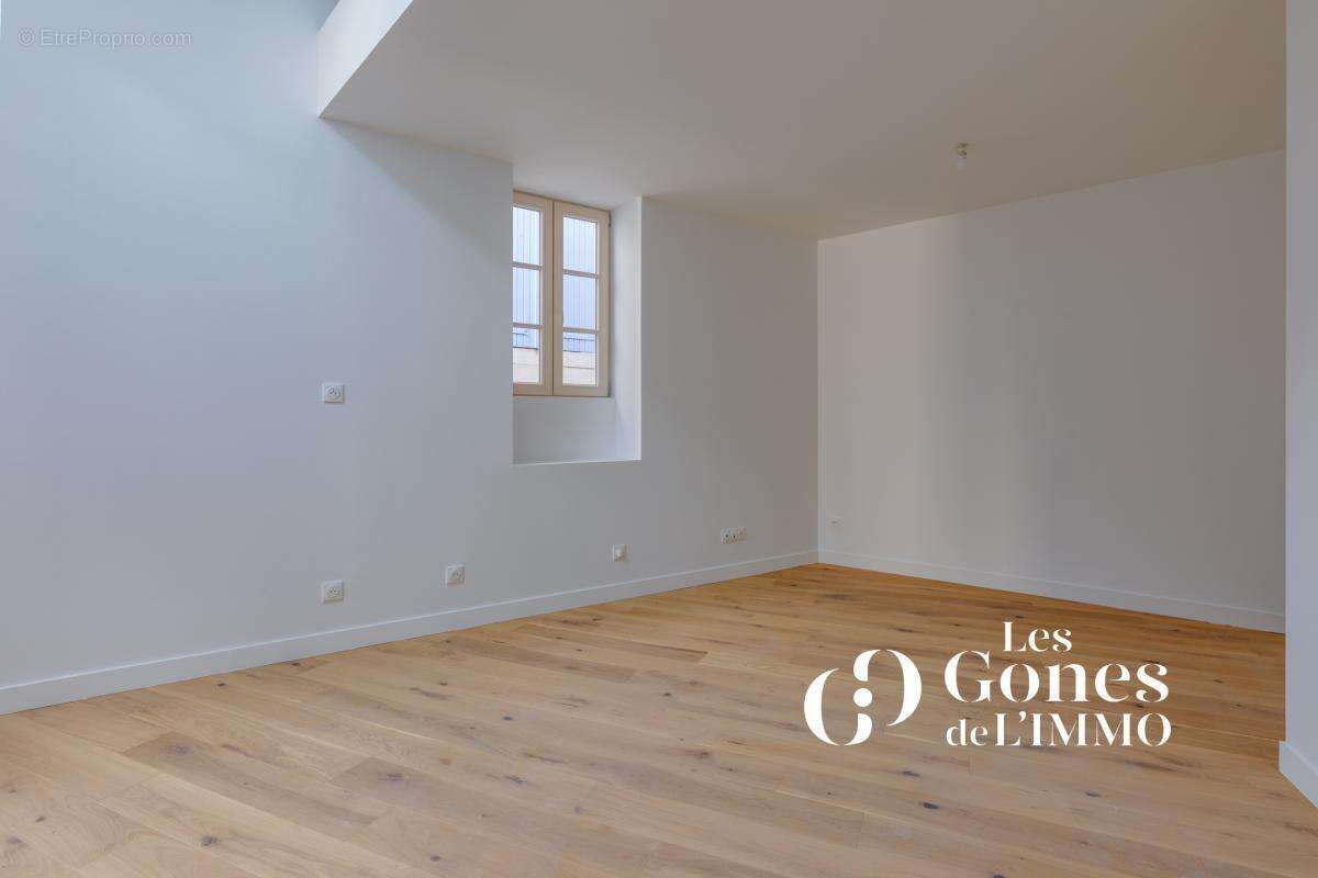 Appartement à SAINT-GENIS-LAVAL