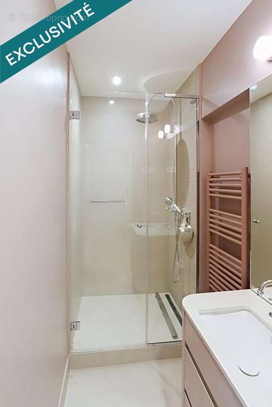 Photo 8 - Appartement à PARIS-7E