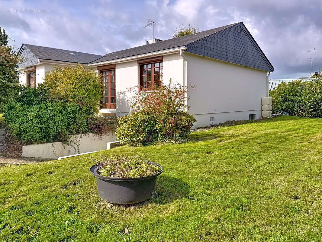 Maison à SAINT-JACQUES-SUR-DARNETAL