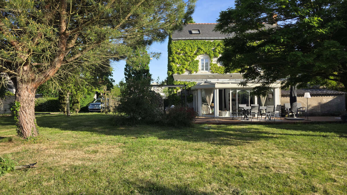 Maison à COUFFE
