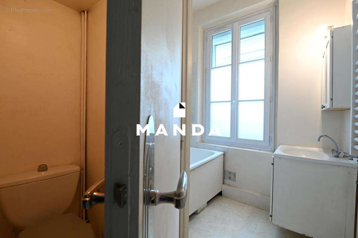 Appartement à NEUILLY-SUR-SEINE